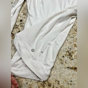 Lululemon half zip white pull over - size S